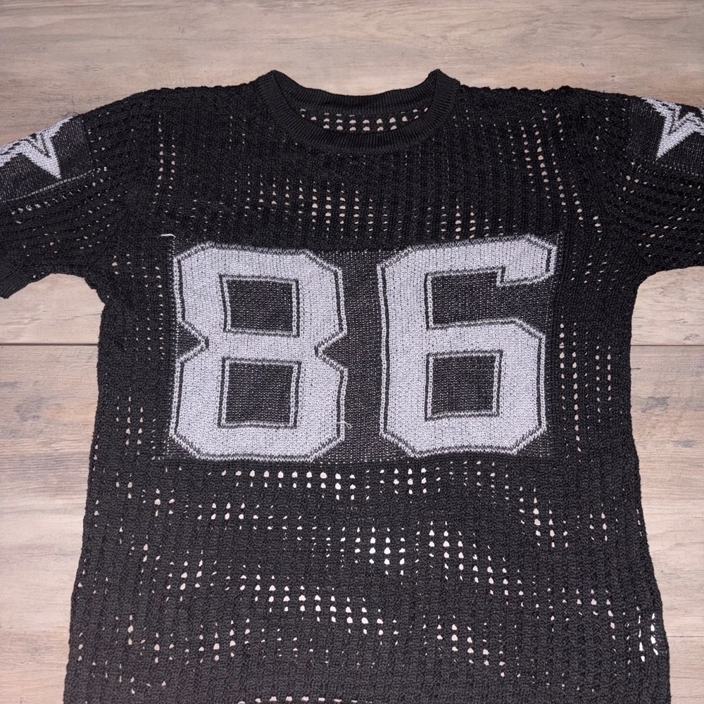 Black Mesh Jersey with Gray Number 86